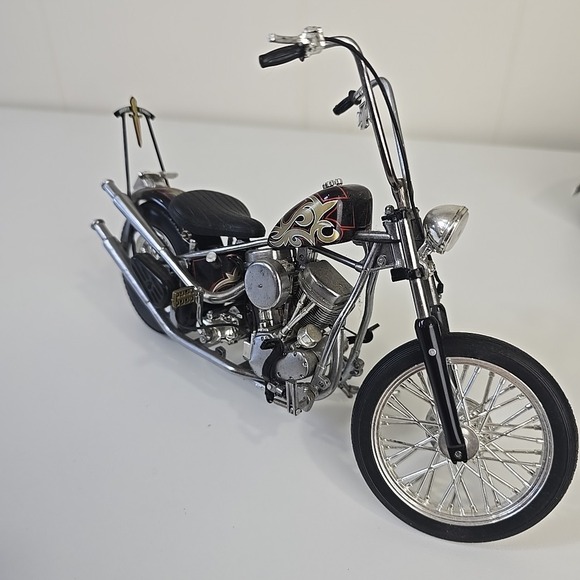 2005 OCC Old School Cody Project Diecast Lot ERTL Ford Truck & 2 Chopper Bikes - Picture 14 of 14